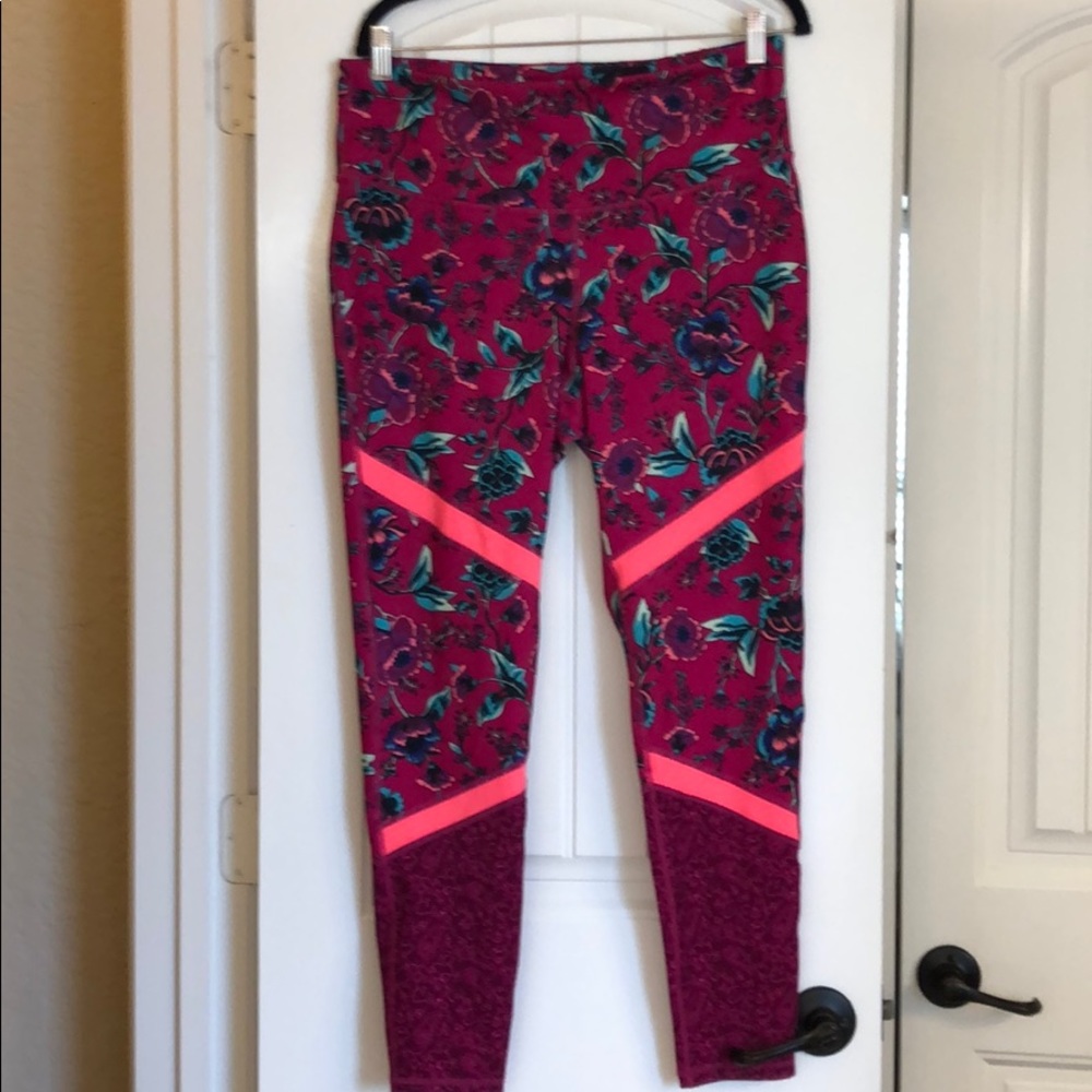 Old Navy activewear leggings size XL